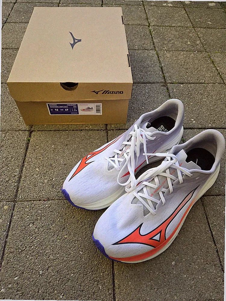 Mizuno Wave Rebellion Flash 3 Herren Laufschuh Gr. 47 / US 13 weiß gebraucht