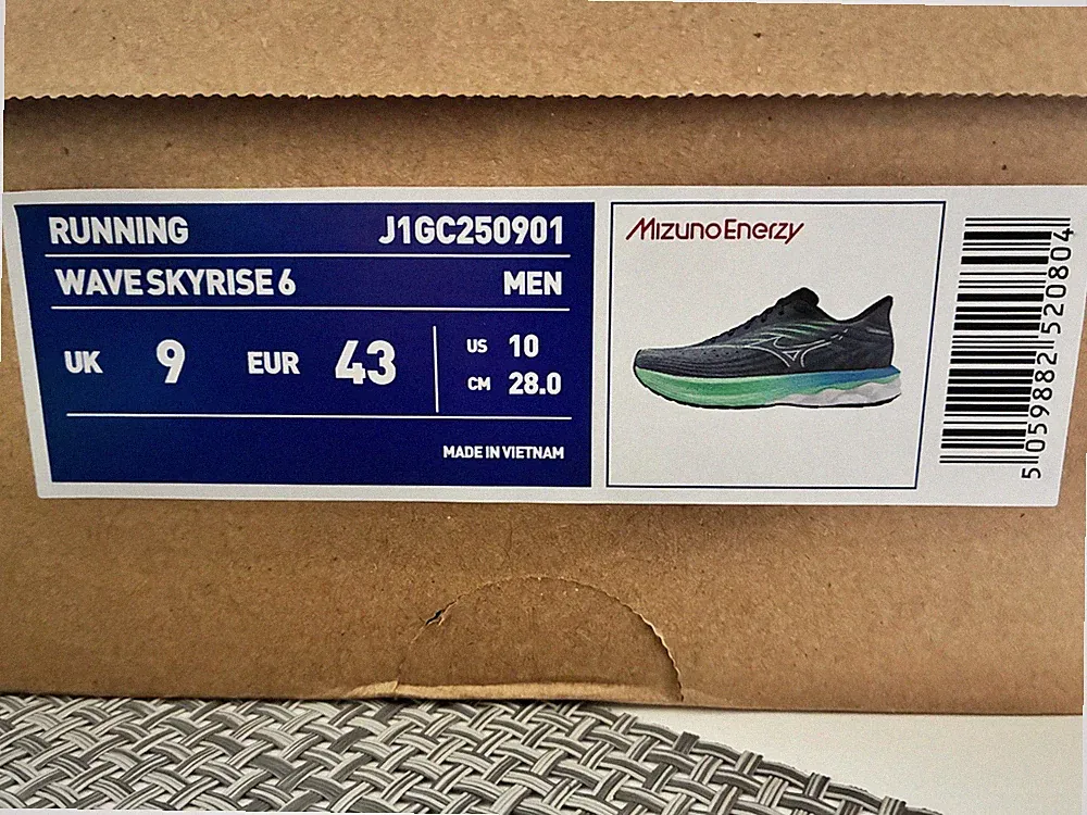 Mizuno Wave Skyrise 6 Herren Laufschuhe Größe 43 – NEU