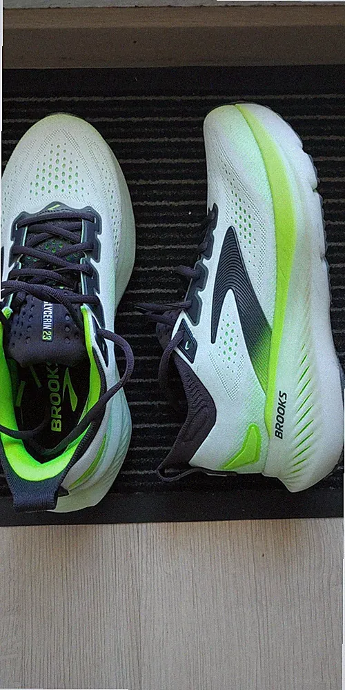 neue Brooks Glycerin 23 Herren Laufschuhe - Ihre Größe 41 ? Dann okay.