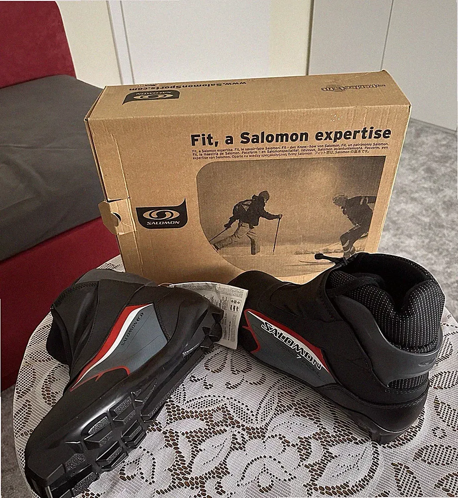 Neue Herren Salomon Skilanglauf-Skischuhe Gr 44 Schwarz/Grau/Rot