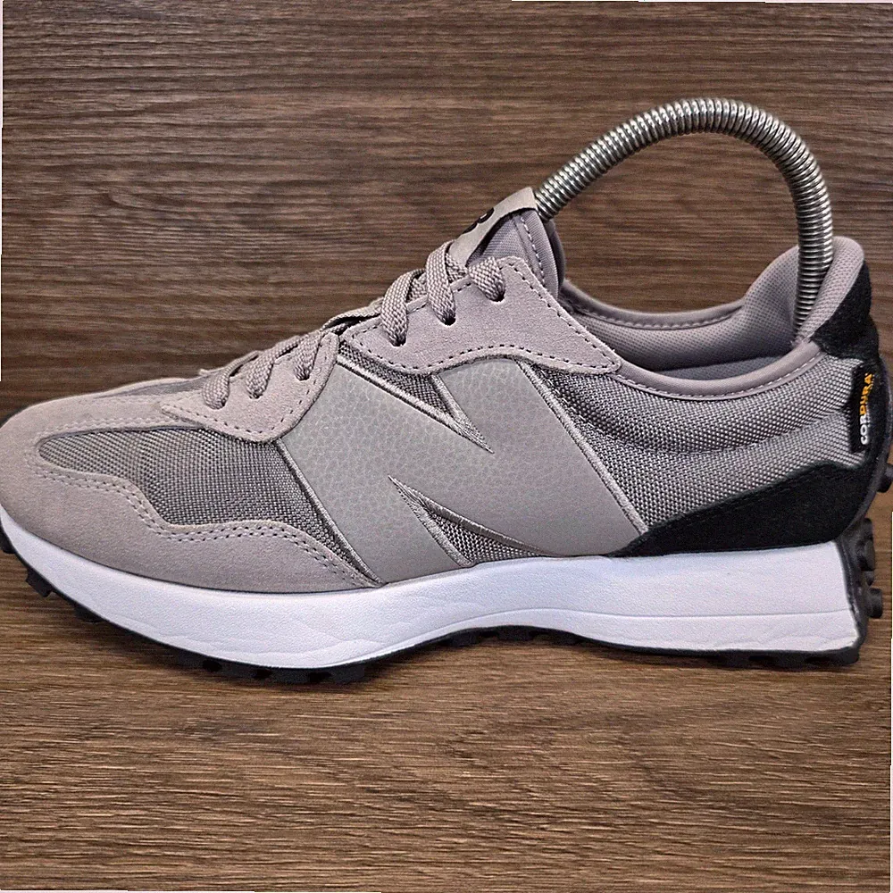 New Balance 327 Cordura Grau Schwarz Gr. UK 7 Wildleder Nylon Turnschuhe Laufschuhe