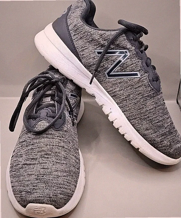 New Balance 33 Cush+ Herren Laufschuhe Gym Workout Fitness Turnschuhe Grau Uk7