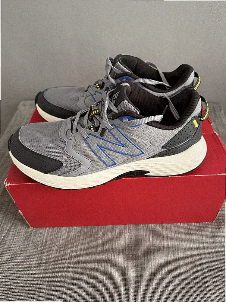 New Balance 410V7 Laufschuh Sneaker Trail grau Gr 42- 42,5 Herren
