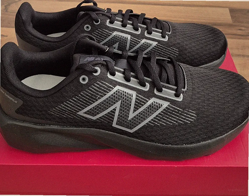 New Balance 413 Herren Laufschuhe Sneaker schwarz/grau US 11 EU 45 D M413LA3