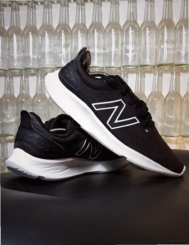 New Balance 430 V2 Running Sneaker / Laufschuhe / Jogging / Fitness / Größe 43