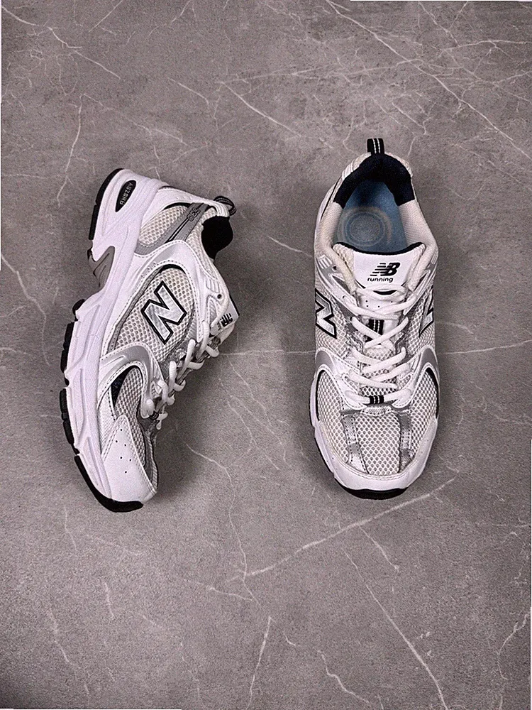 New Balance 530 Sneaker Laufschuhe, Größe 40,5 , Weiß/Silber Metallic