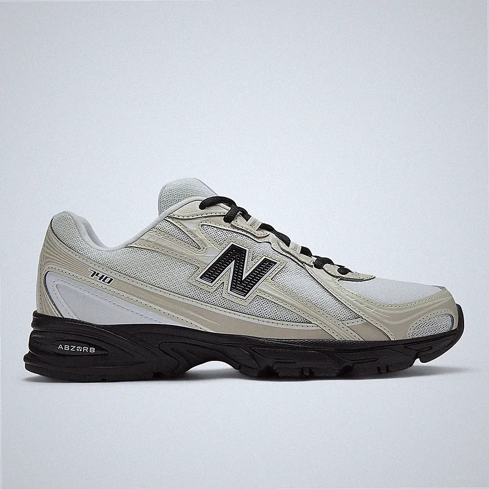 New Balance 740 Unisex Sneaker in Beige und Weiß