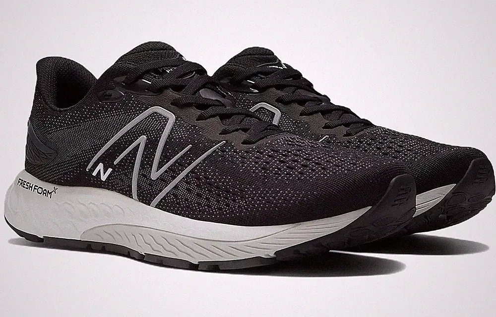 New Balance 880v12 M880B12 Herren Laufschuhe Schwarz Grau EU 42 2E