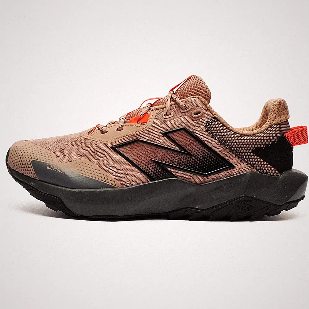New Balance DynaSoft Nitrel v6 Herren Trail Laufschuhe All Terrain Turnschuhe