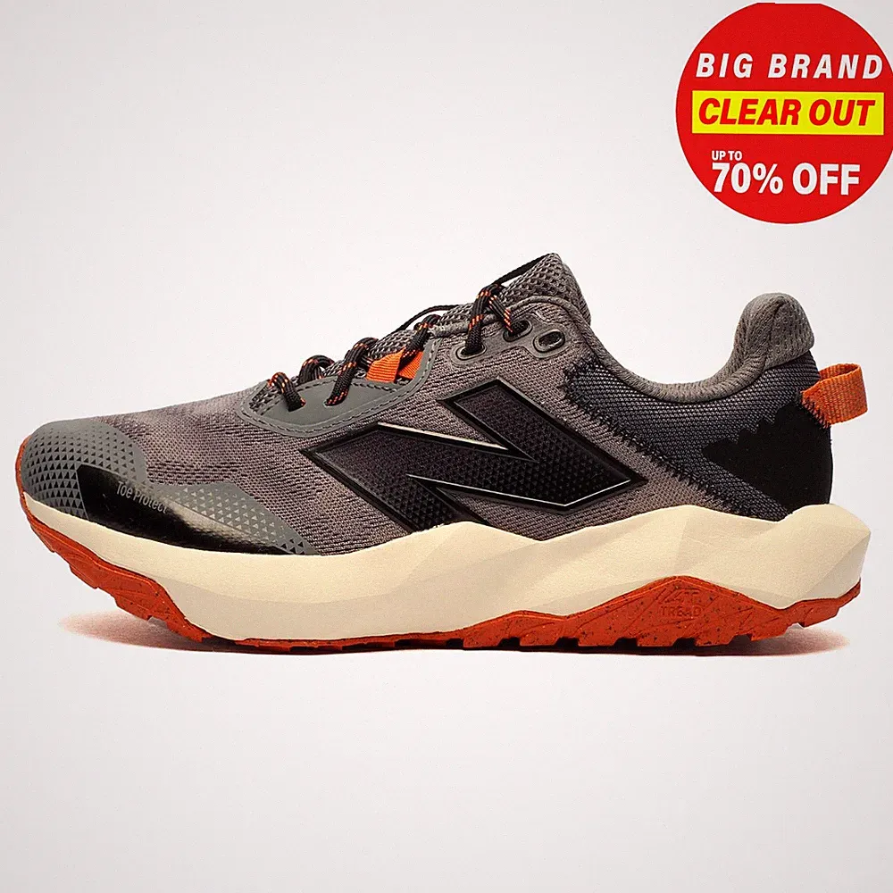 New Balance DynaSoft Nitrel v6 Herren Trail Laufschuhe Grau Schnürschuhe