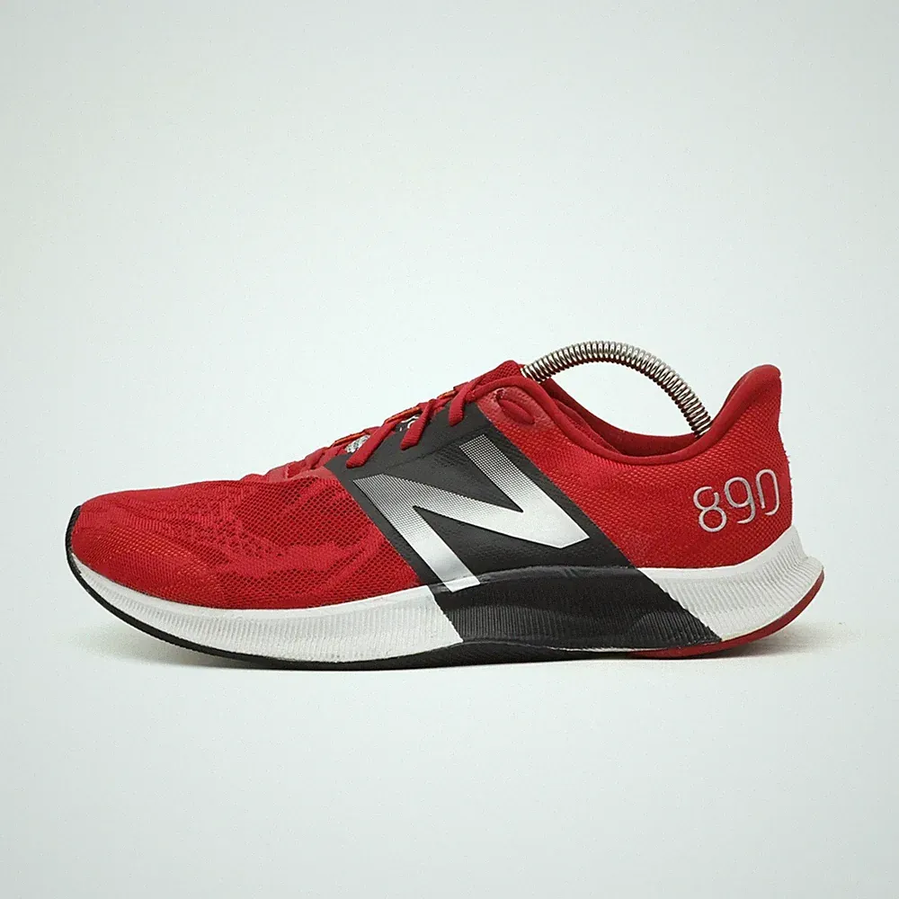 New Balance Herren 890v8 Sportschuhe EU 44,5 Rot MR890RB8 Low Top 890