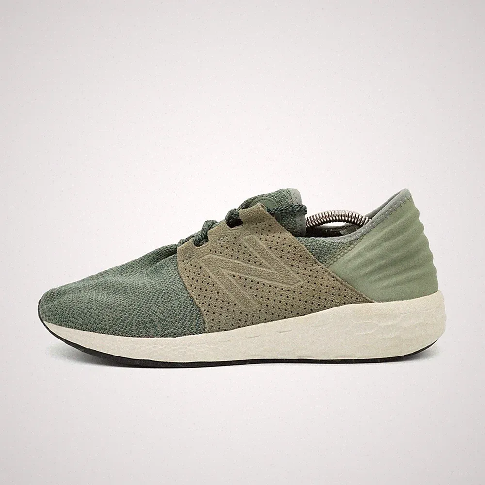 New Balance Herren Fresh Foam Cruz Laufschuh Olivgrün Low-Top Sneaker EU 44