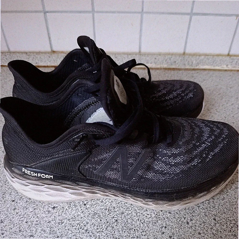 New Balance Herren Fresh Foam More v2 Sportschuh Dämpfung Laufschuhe EU 42.5