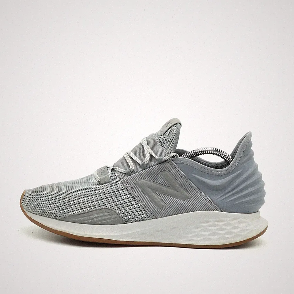 New Balance Herren Fresh Foam Roav Laufschuhe Grau Mesh Low-Top Sneaker EU 44.5