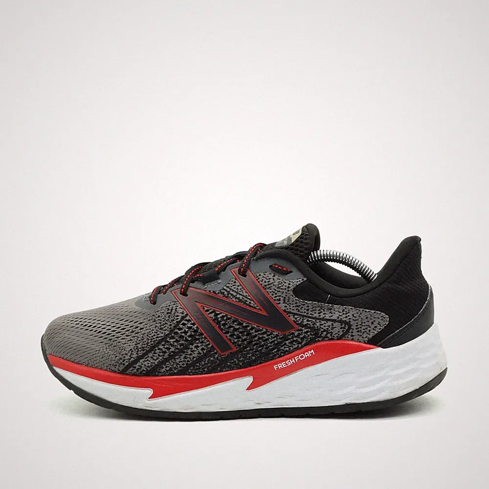New Balance Herren Fresh Foam Sportschuh Grau Rot ämpfung Laufschuh EU 44