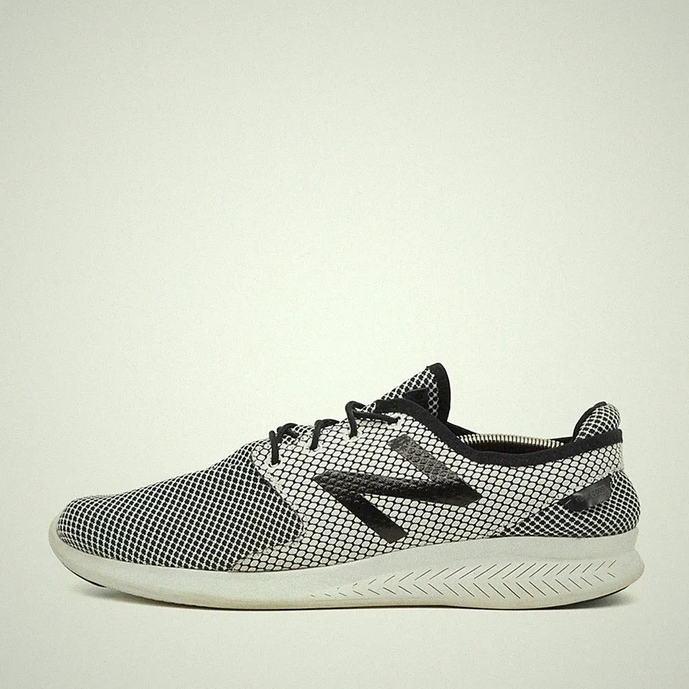 New Balance Herren FuelCore Coast Sneaker Low-Top Laufschuhe EU 47,5