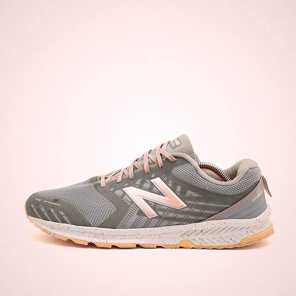 New Balance Herren FuelCore Nitrel Schuhe EU 43 Grau WTN1RCS Mesh All Terrain