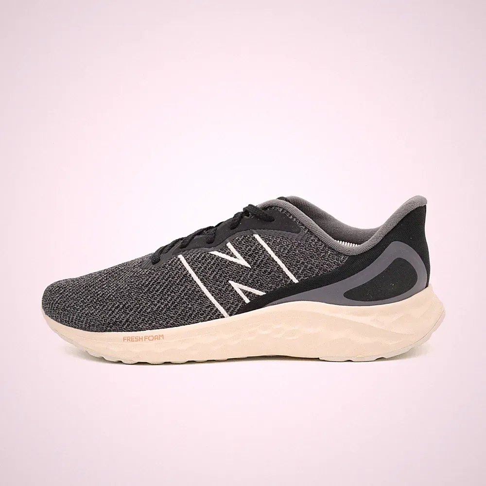 New Balance Herren MARISAK4 Laufschuhe Schwarz/Grau/Weiss Foam Sneaker EU 46,5
