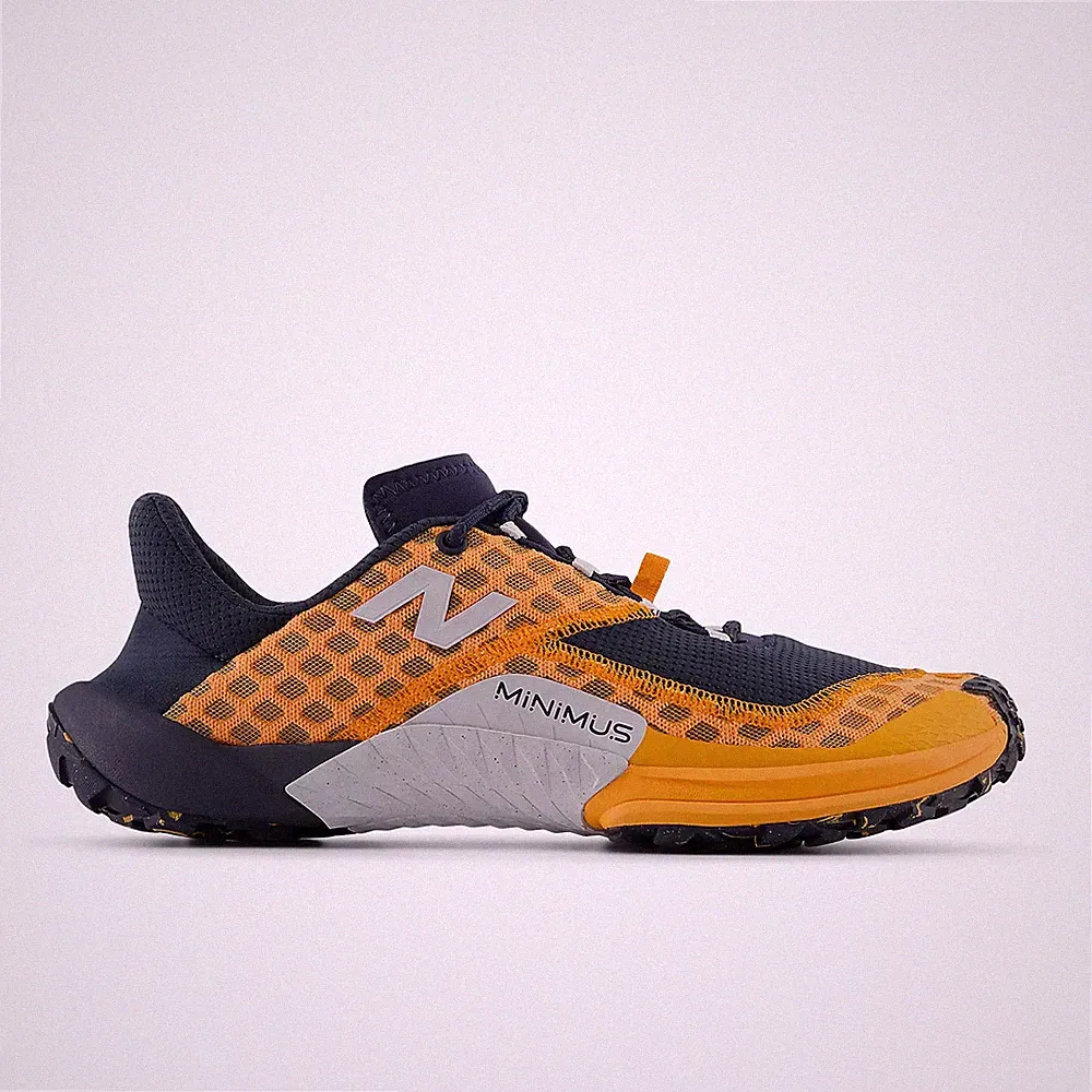 New Balance Herren Minimus Trailschuhe in Sizzle mit Midnight und Pearl Grey