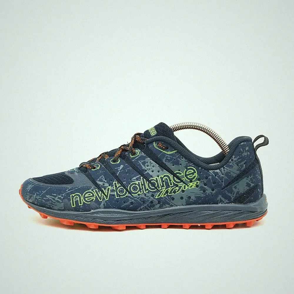 New Balance Herren MT110GO2 Sneaker EU 44.5 blau/orange Trail Running
