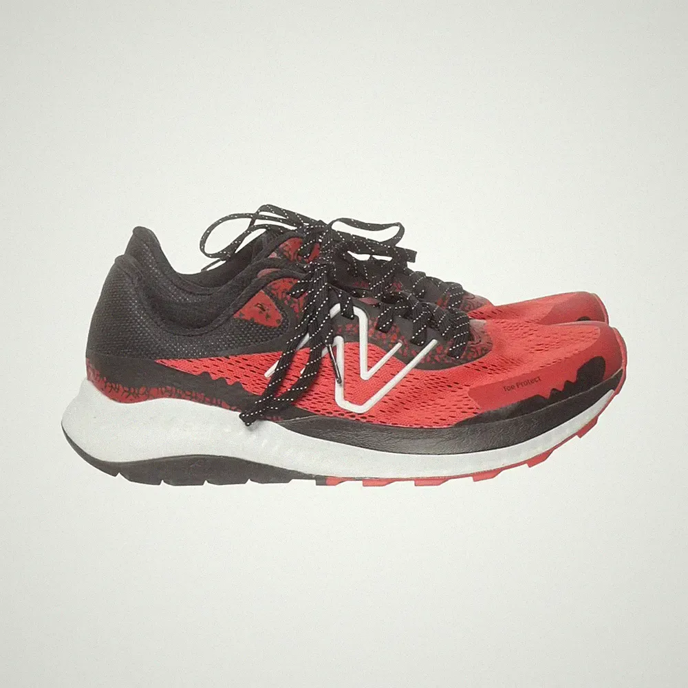 New Balance, Laufschuhe, Größe: 43, model: mtntrlr5, Rot/Schwarz/Weiß #a4C