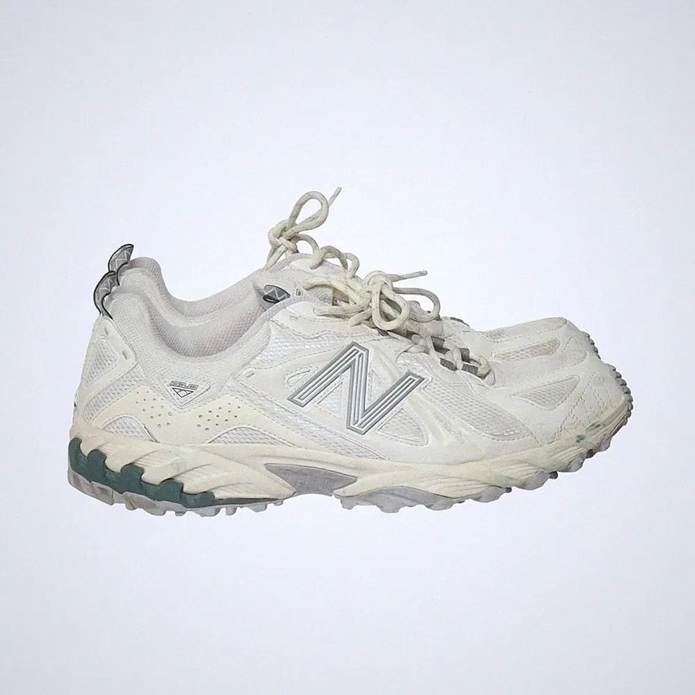 New Balance, Laufschuhe, Größe: 44 1/2, model: 610, Weiß/Grau/Grün, Herren #spv