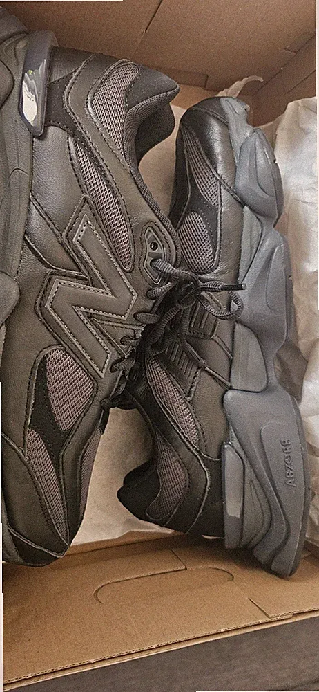 New Balance Laufschuhe Sneaker Schwarz Größe 45.5 EU