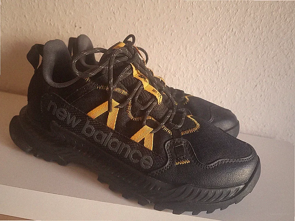 New Balance Shando Trail Laufschuhe Grösse 40.5 Schwarz