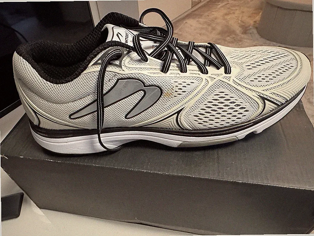 Newton Fate 5 Laufschuhe Neu Gr. 47,5 US 12,5