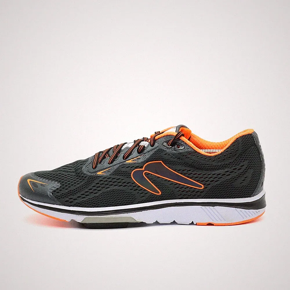 Newton Herren M000119B Sneaker Schwarz/Orange Running Laufschuh EU 47