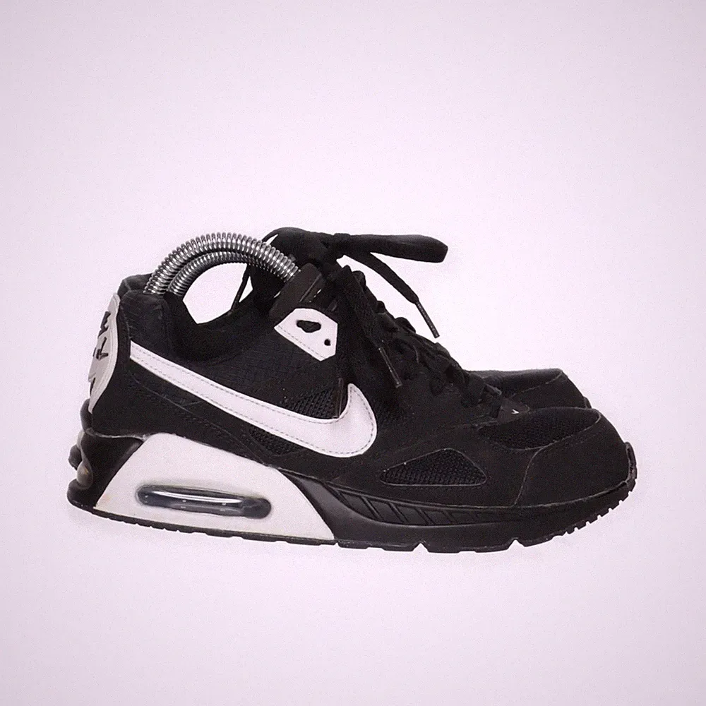 Nike Air, Laufschuhe, Größe: 38 1/2, Schwarz/Weiß, Herren #zf1