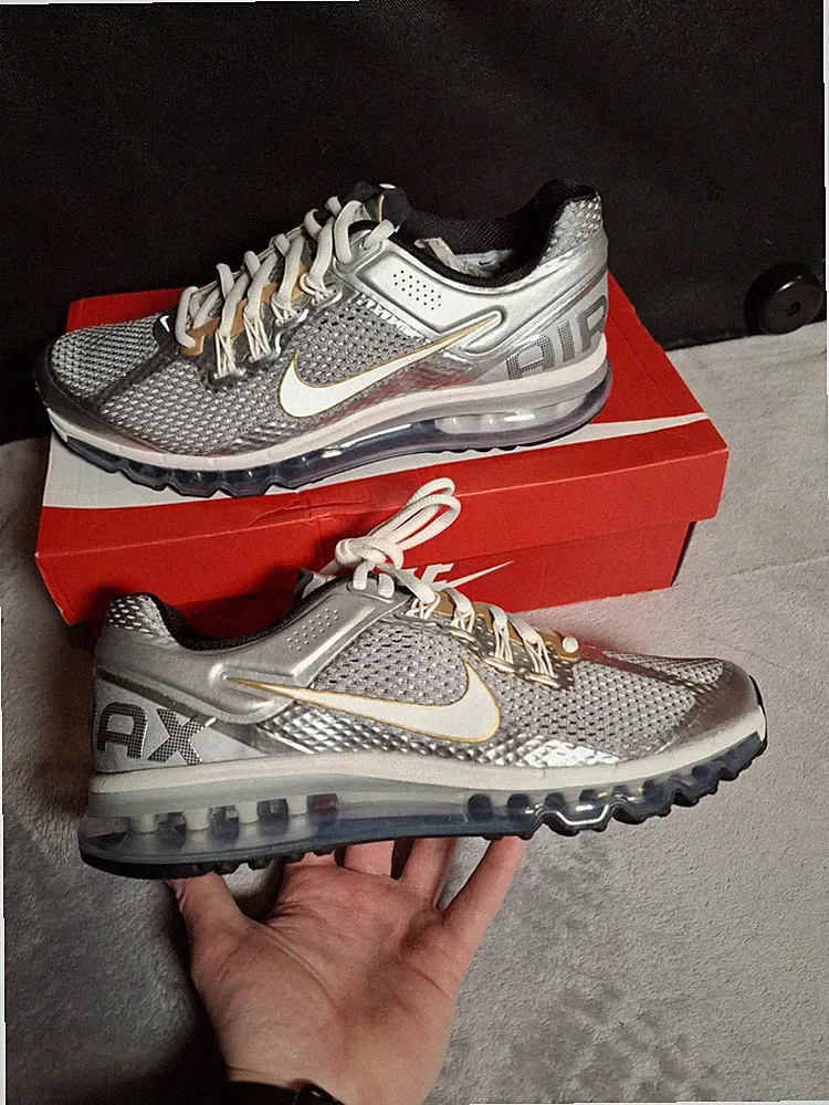 Nike Air Max 2013 Silber Gold Turnschuhe Schuhe Herren Größe 8 (UK) Brandneu im Karton UVP 180 £