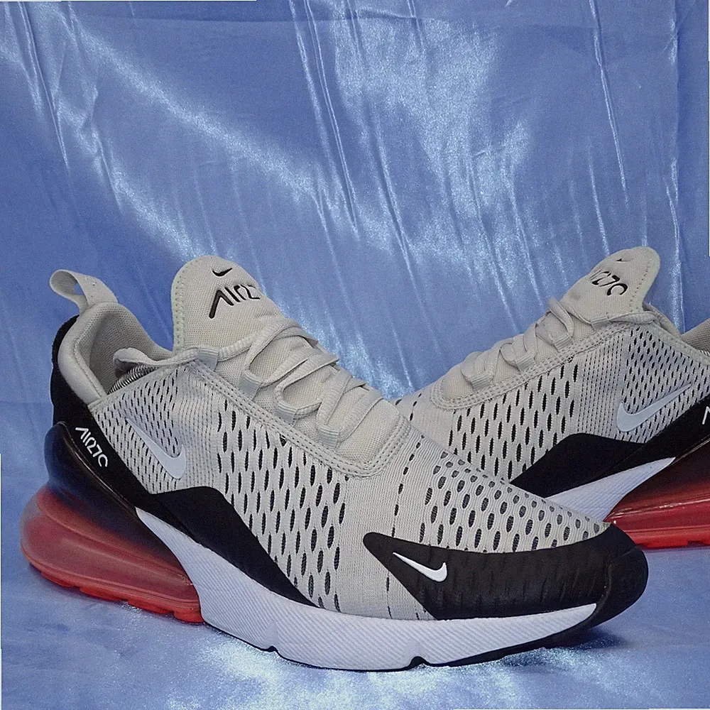 NIKE AIR MAX 270 SNEAKER GR 43 HERREN SCHUHE LAUFSCHUHE COMMAND LTD CLASSIC BW