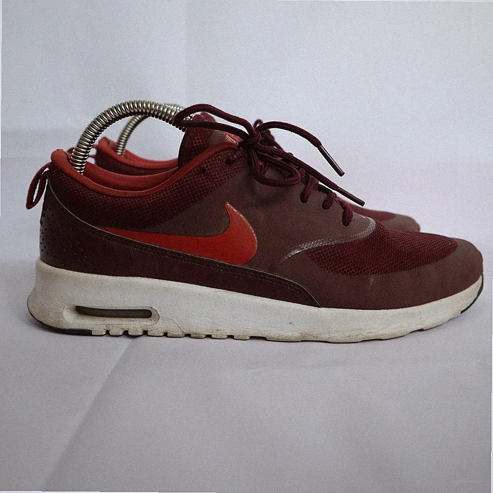 Nike Air Max Damen Laufschuhe Große 40,5