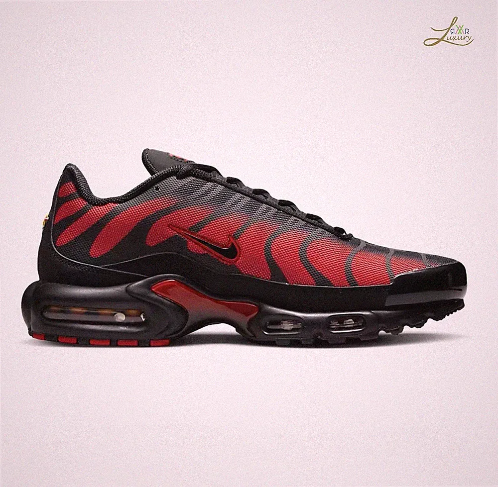 Nike Air Max Plus TN Sneaker University Rot Schwarz Größe EU 43,5 Herrenschuhe