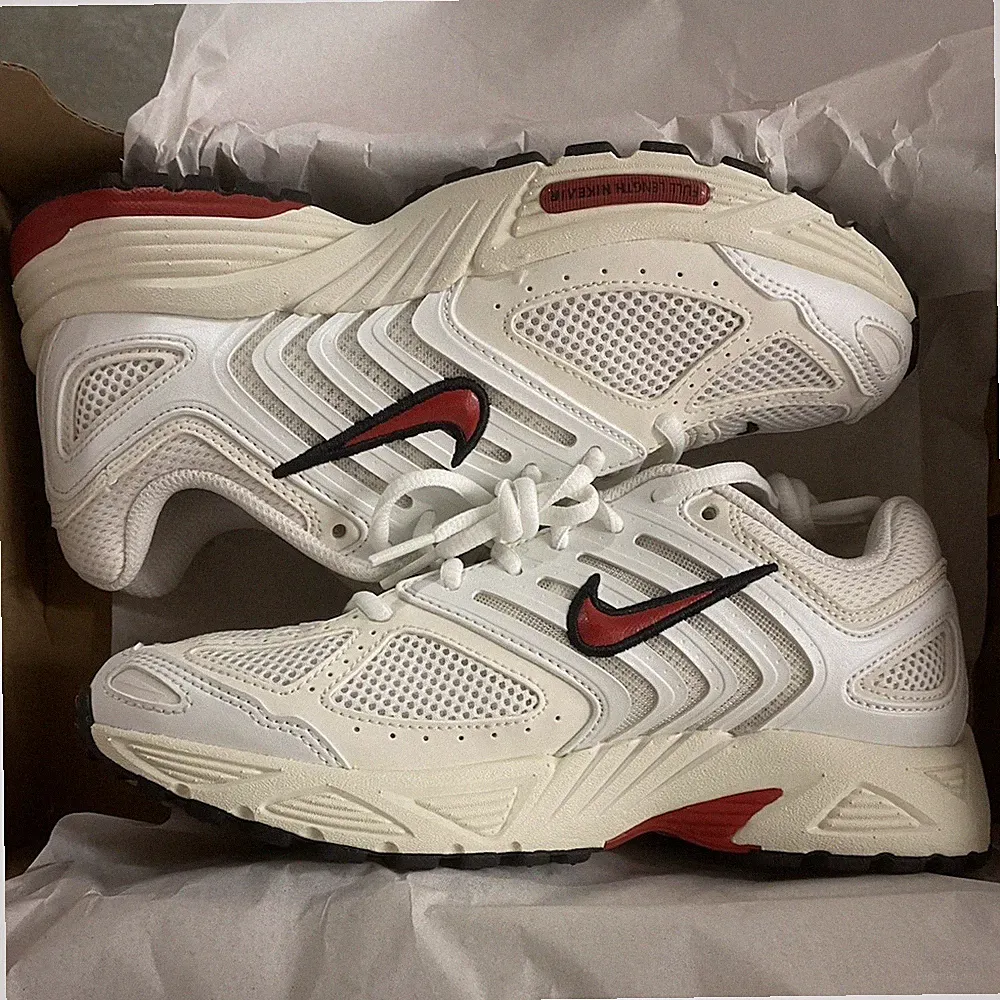 Rote Nike Laufschuhe Für Damen