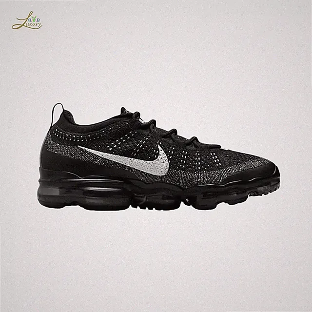 Nike Air VaporMax 2023 Flyknit Sneaker Schwarz Weiß Größe UK 10 Herrenschuhe