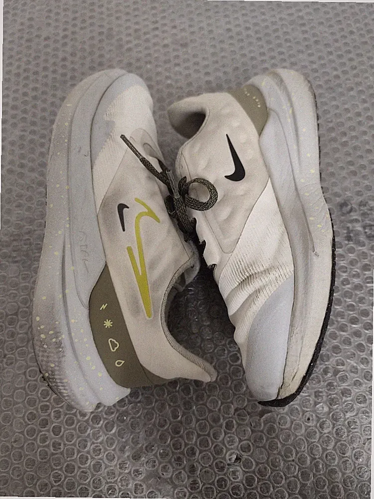 Nike Air Winflo Shield Laufschuhe EU37,5
