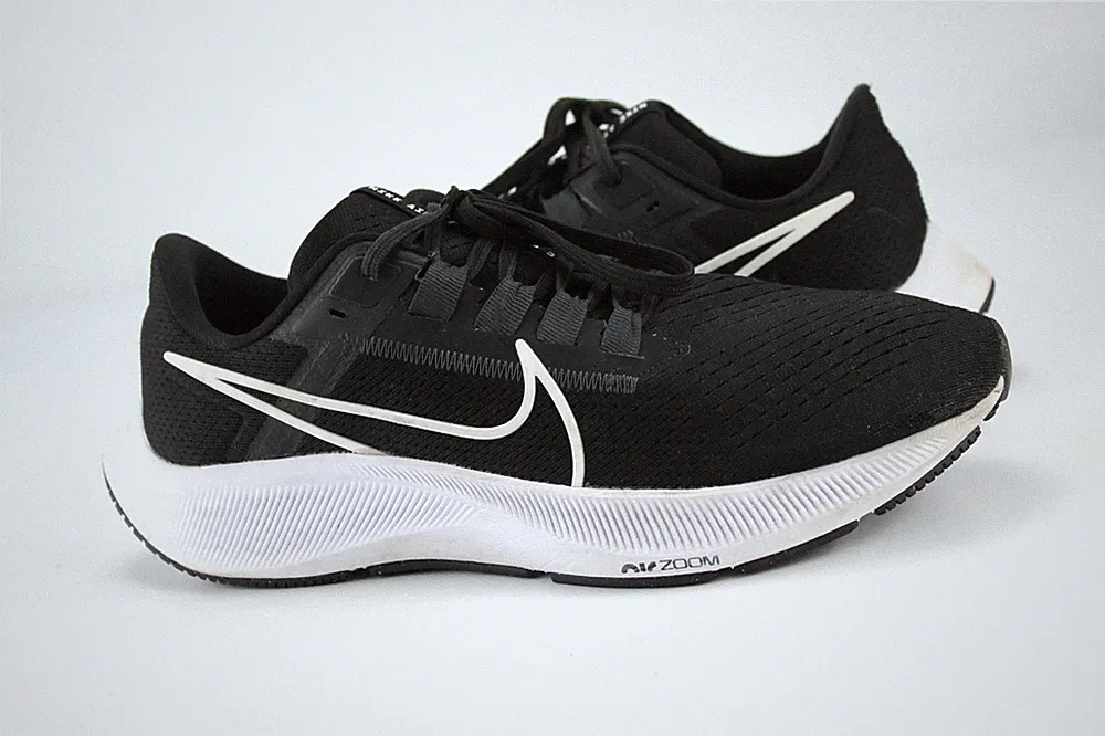 Nike Air Zoom Pegasus 38 Gr.42,5 Herren Laufschuh Sneaker Hohe Dämpfung TOP W 7