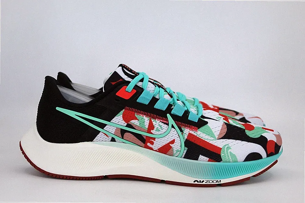 Nike Air Zoom Pegasus 38 Laufschuhe UK 14 Weiß Grün Glow DN5168-100