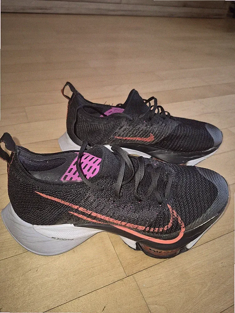 NIKE Air ZOOM Tempo Next% Flyknit Gr 40 UK 6 CI9923-009 black Running Laufschuhe