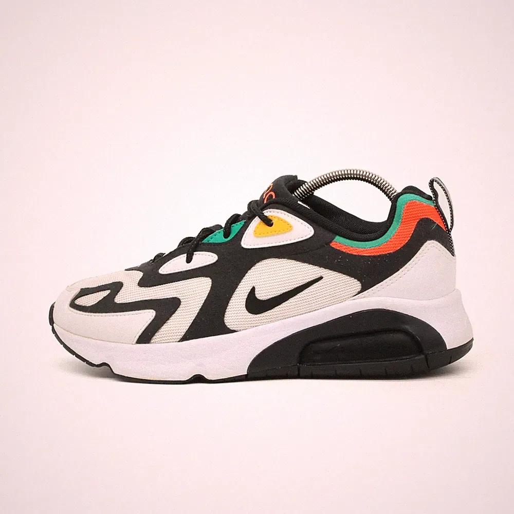 Nike Damen Air Max 200 Schuh Schwarz/Weiß/Multicolor ämpfung Sneaker EU 39