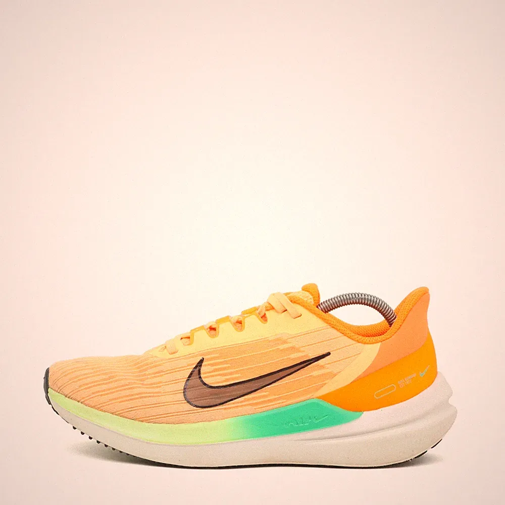 Nike Damen Winflo 9 Sneaker Orange Gelb Mesh Textil Gepolstert Laufschuh EU 40