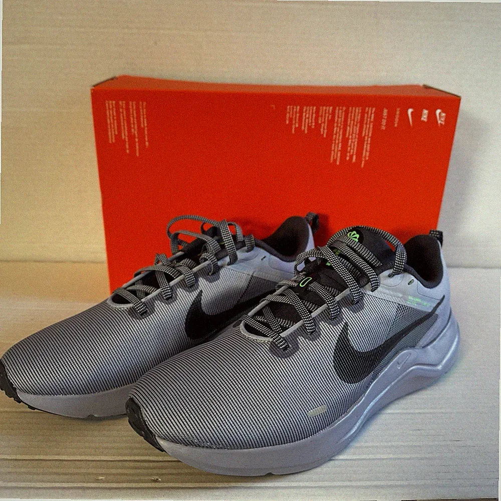 Nike Downshifter 12 Größe 45 Herren Sneaker Sportschuhe Laufschuhe Neu OVP NEU