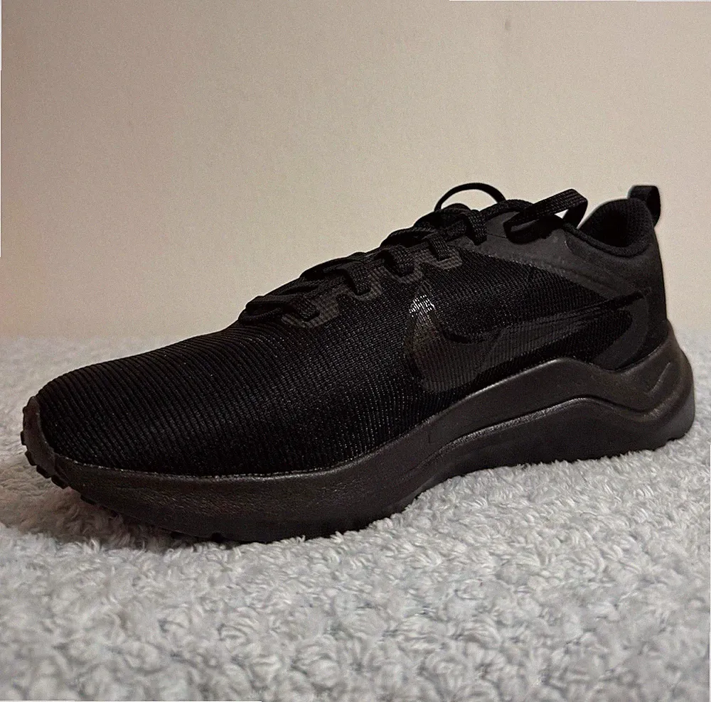 Nike Downshifter 12 Herren Laufschuhe Sneaker Schwarz EU 39 DD9294-002