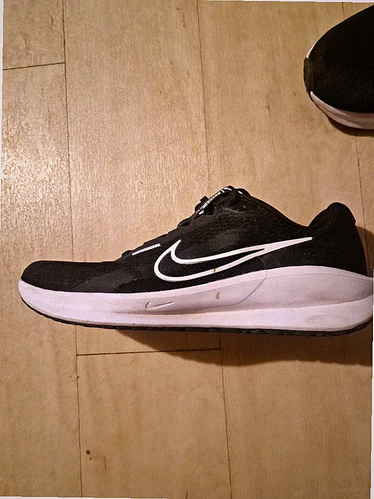 Nike Downshifter 13 Herren Sneaker Laufschuhe schwarz/weiß EU 45,5 FD6454-001
