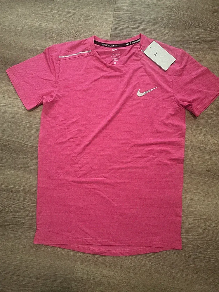 Nike Dri-FIT Herren Lauf T-Shirt Kurzarm Rosa Logo Atmungsaktiv Gr. S
