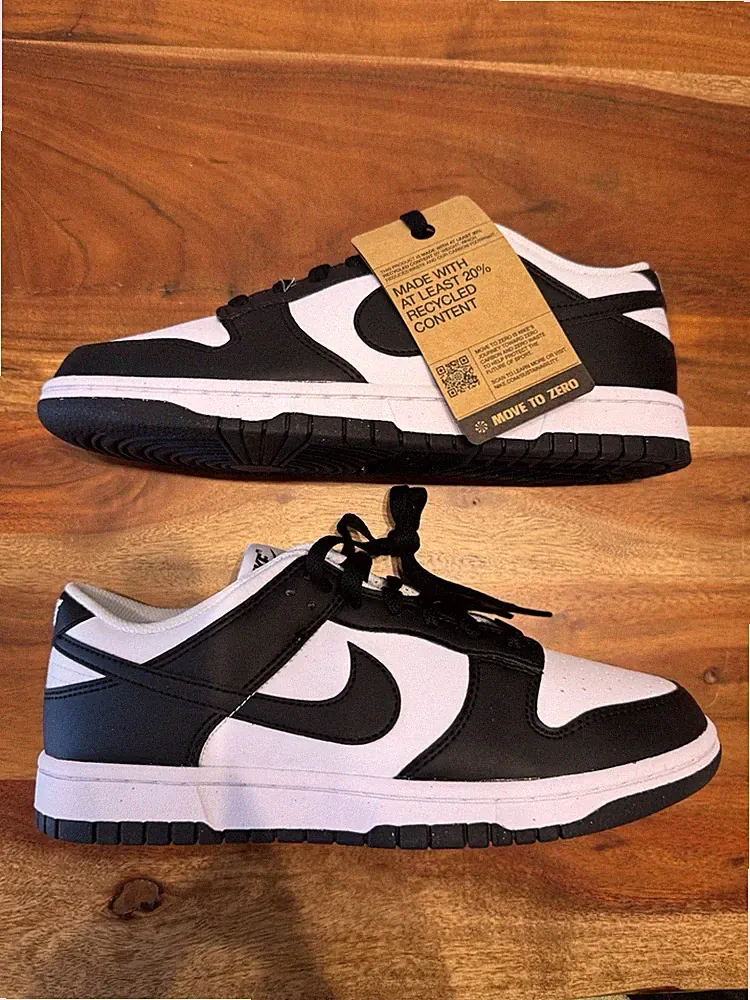 Nike Dunk Low Sneaker Schwarz/Weiß Jugendliche EU 40,5 US 9 Neu m. Karton