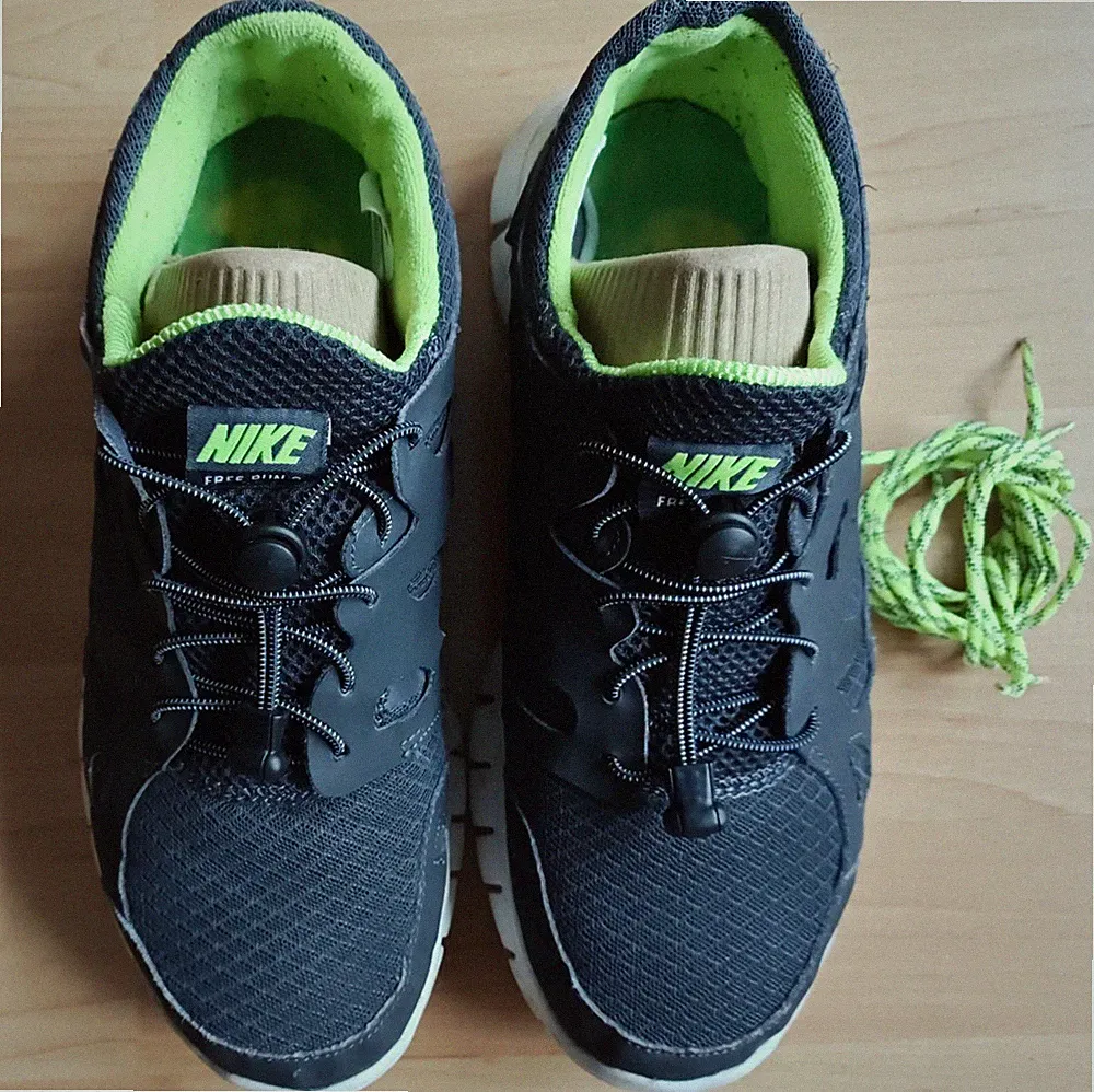 NIKE Free Run 2 Herren Laufschuhe Grau/Weiß EU 45 TOP!