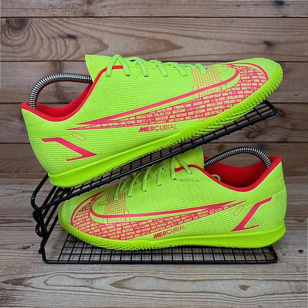 Nike Fußballschuhe Herren Größe UK 8 Mercurial Vapor 14 Club gelb Hallenschuhe